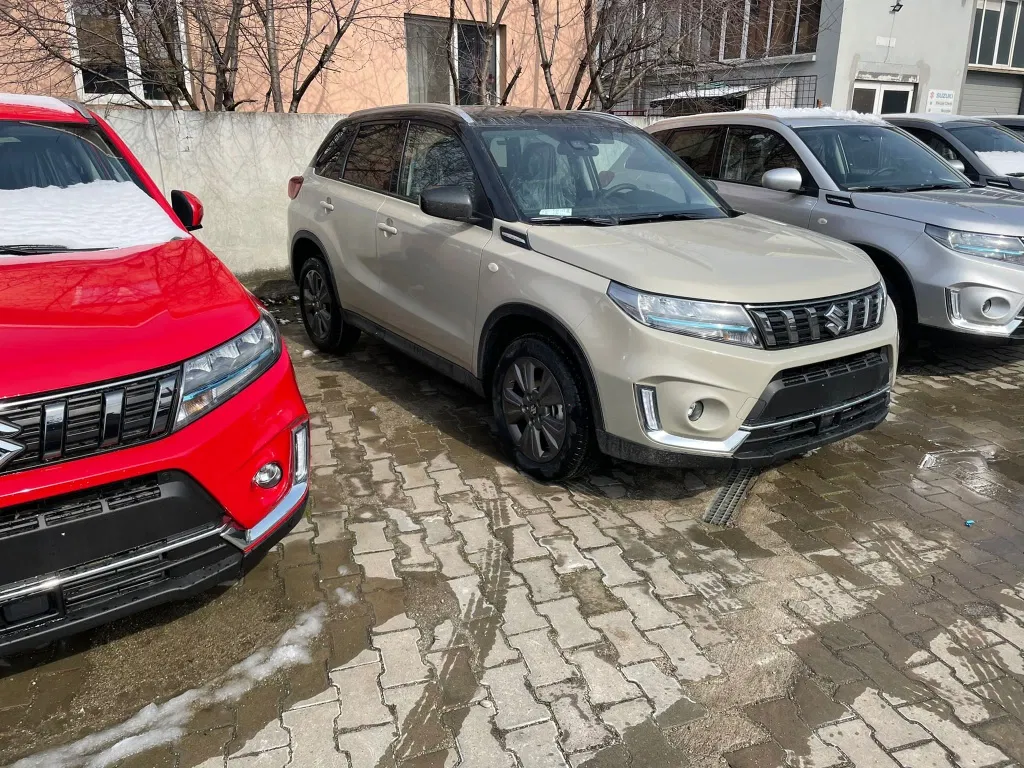 Fotografie: 2022 Suzuki Vitara