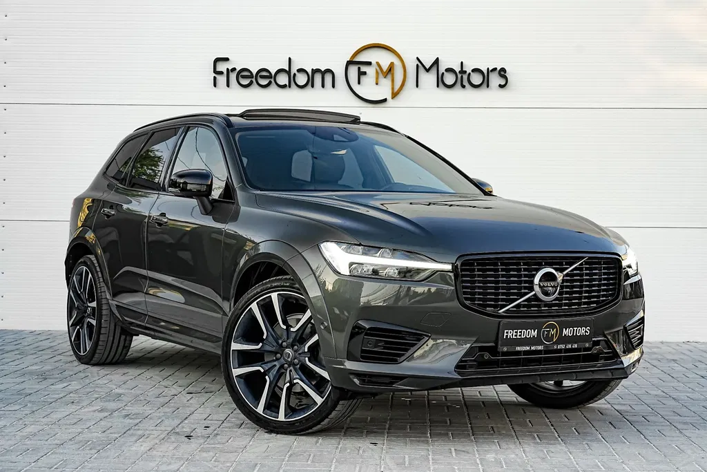 Fotografie: 2021 Volvo XC 60