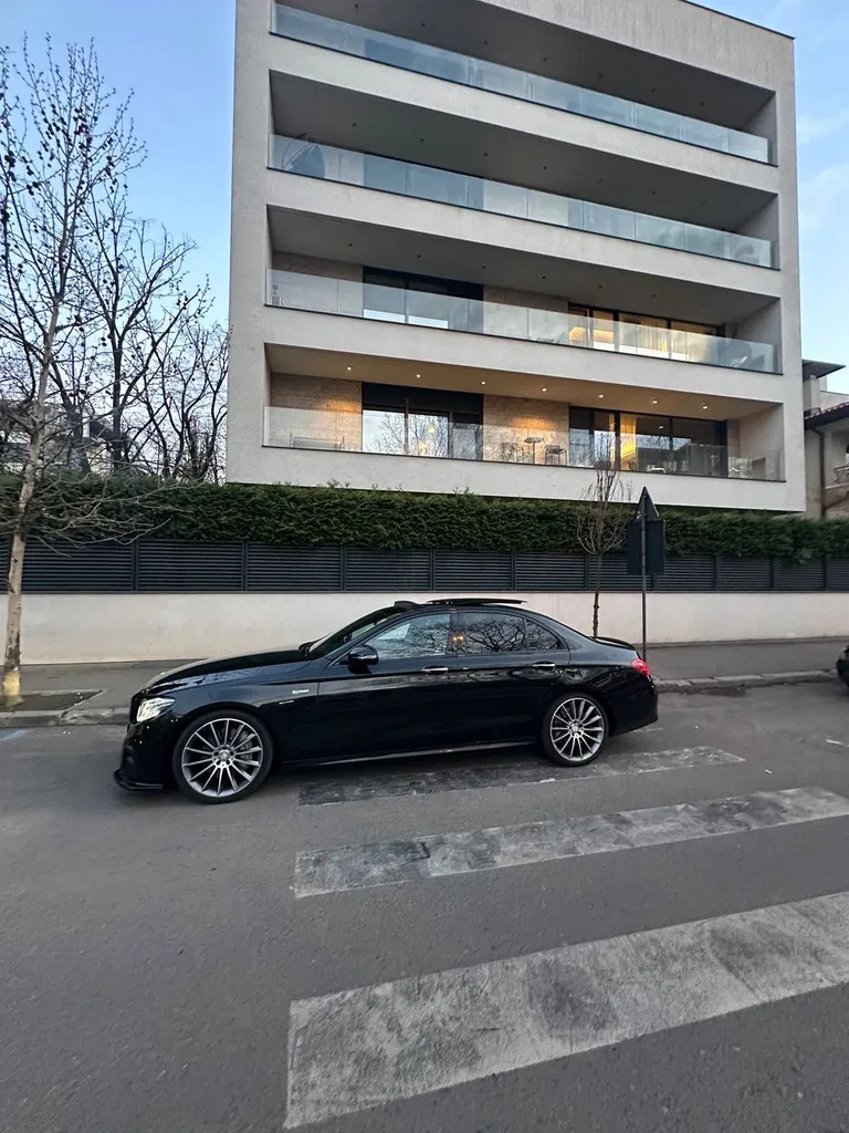 Fotografie: 2016 Mercedes-Benz E Class