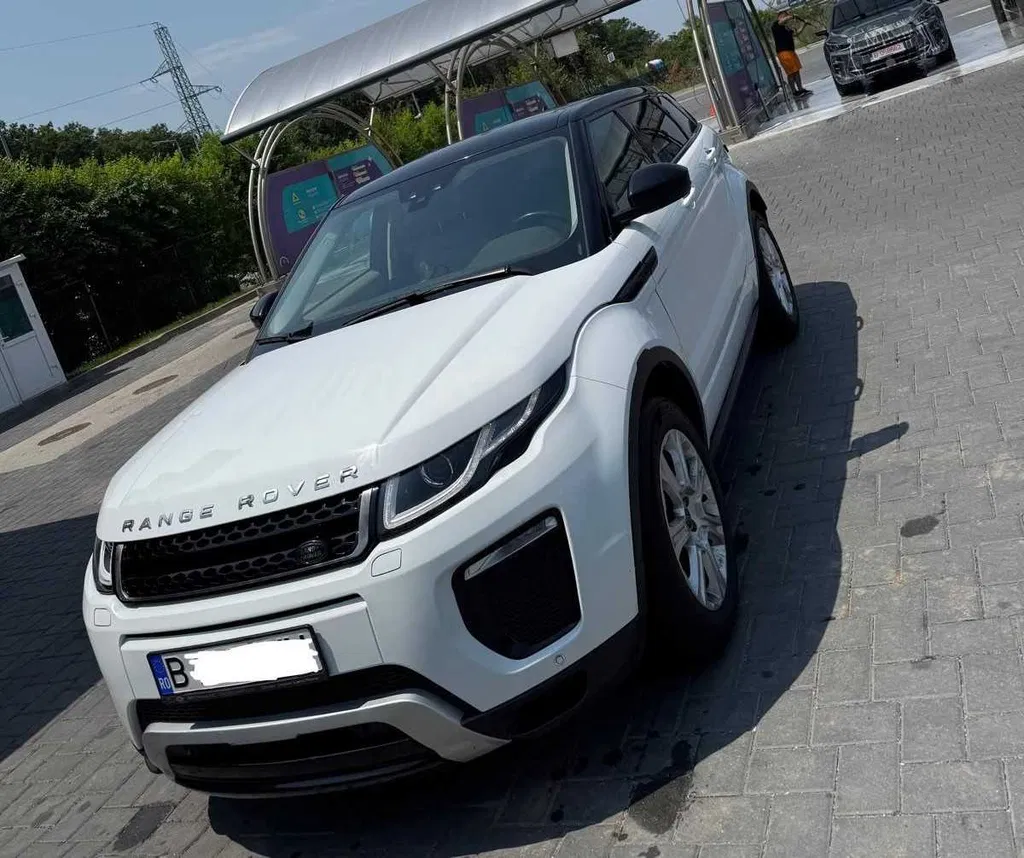 Fotografie: 2016 Land Rover Range Rover Evoque
