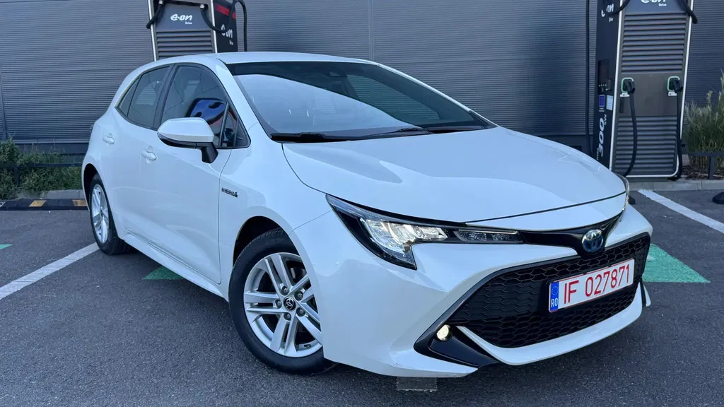 Fotografie: 2021 Toyota Corolla