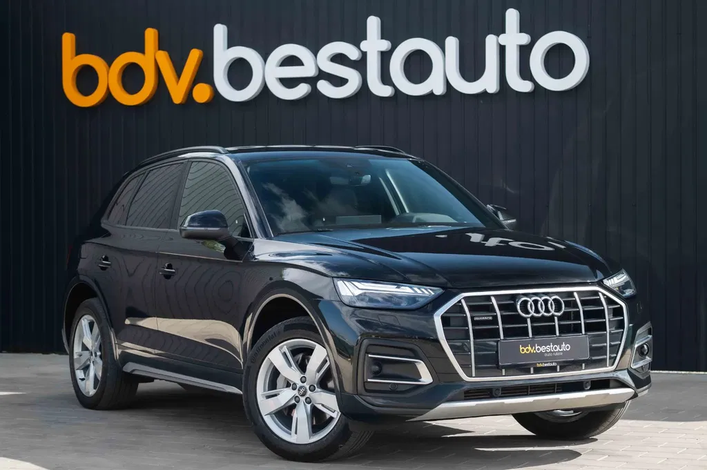 Fotografie: 2022 Audi Q5