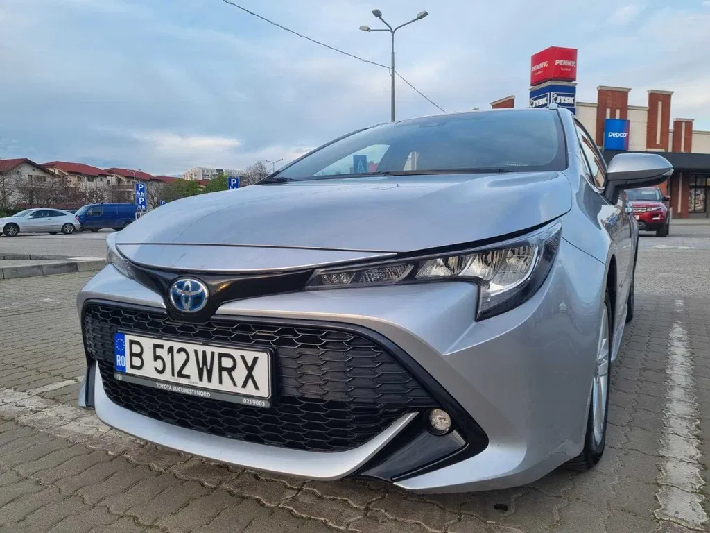 Fotografie: 2022 Toyota Corolla