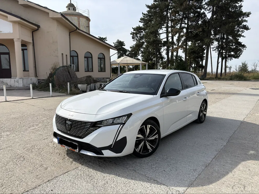 Fotografie: 2022 Peugeot 308