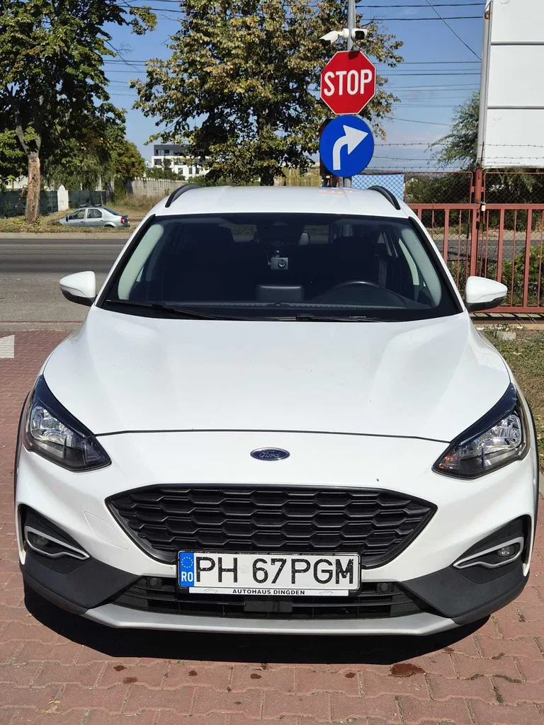 Fotografie: 2020 Ford Focus