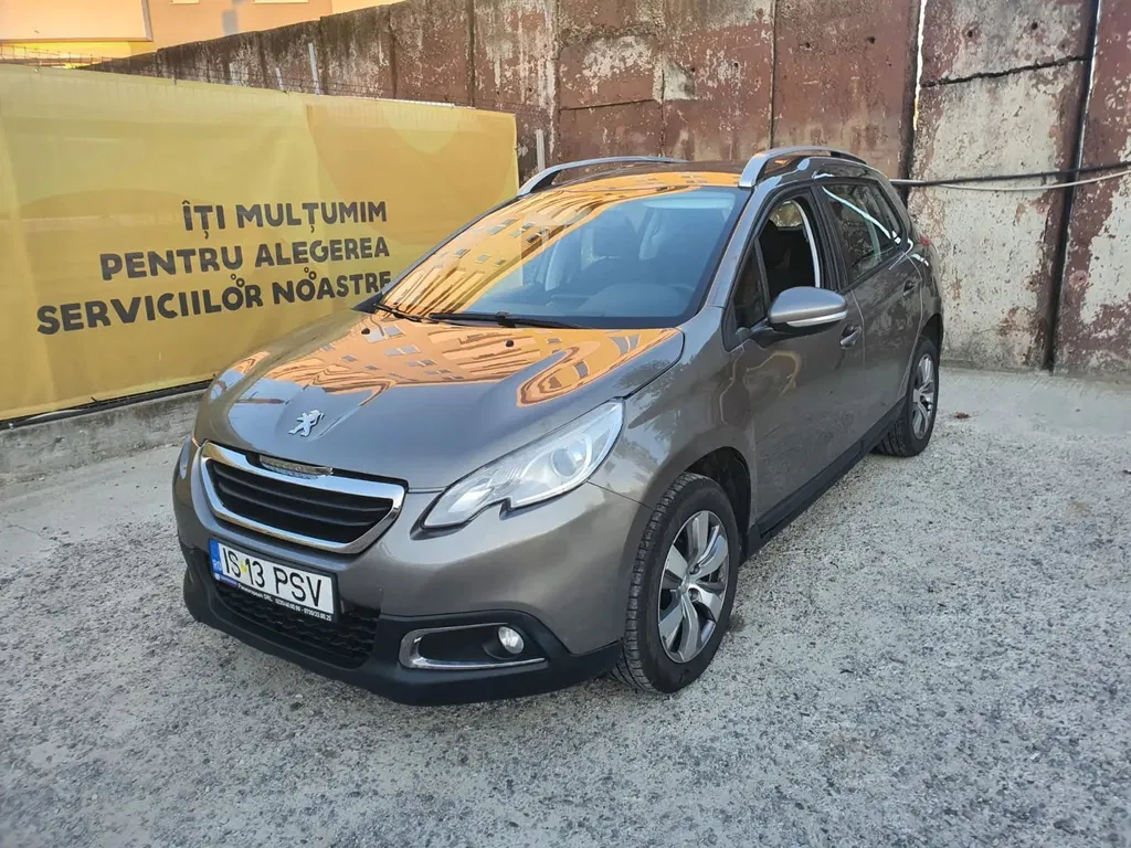 Fotografie: 2013 Peugeot 2008