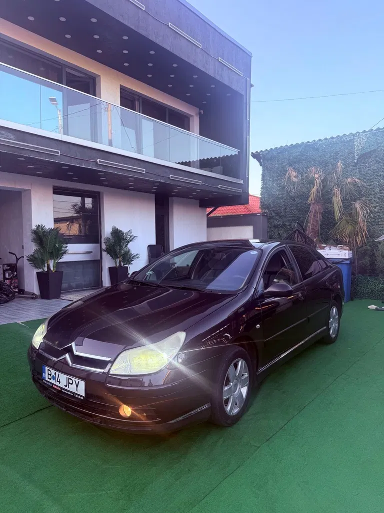 Fotografie: 2006 Citroen C5