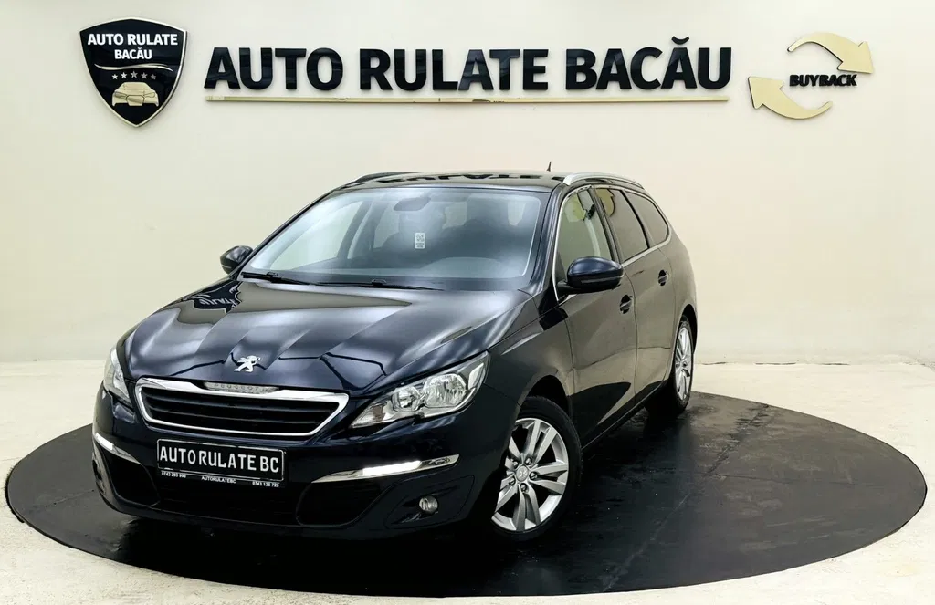 Fotografie: 2014 Peugeot 308