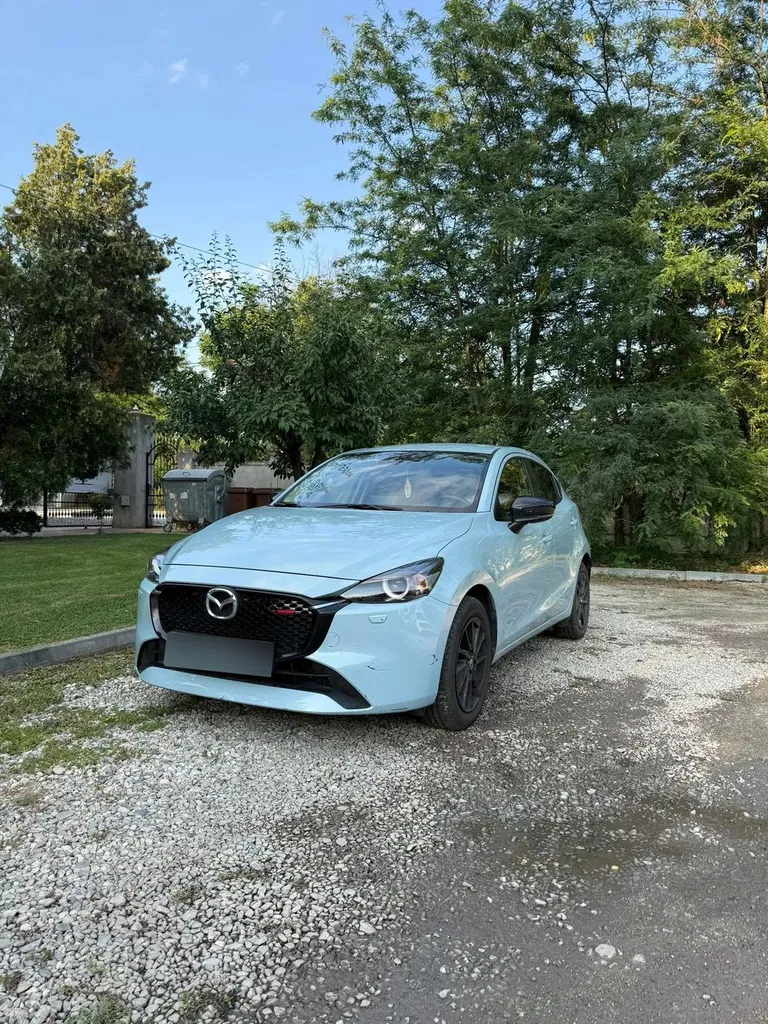 Fotografie: 2023 Mazda 2