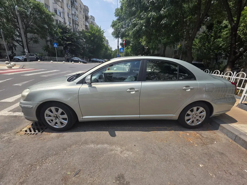Fotografie: 2007 Toyota Avensis