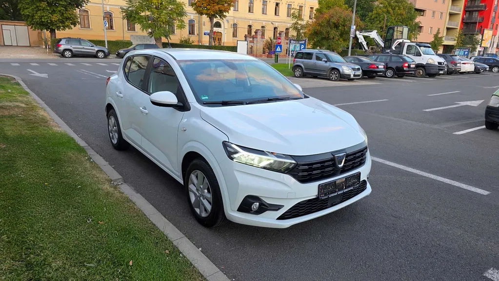 Fotografie: 2022 Dacia Sandero