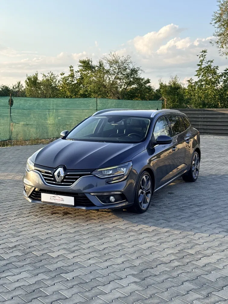 Fotografie: 2018 Renault Megane