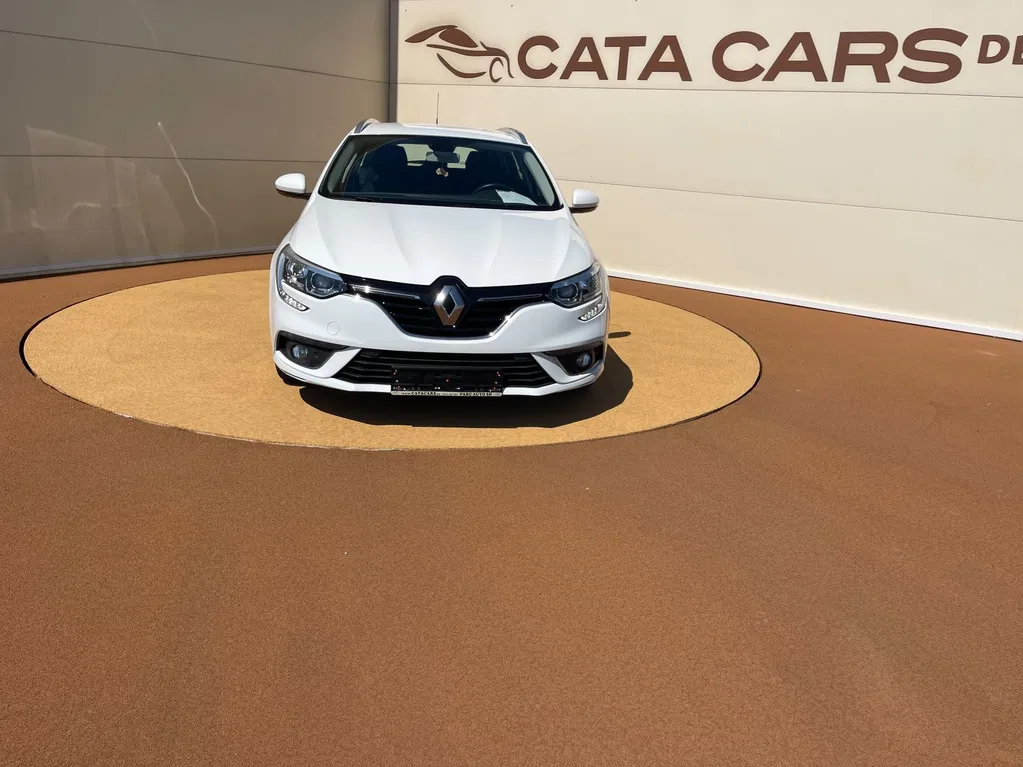Fotografie: 2018 Renault Megane