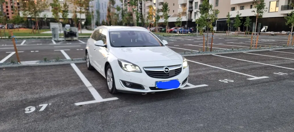 Fotografie: 2016 Opel Insignia