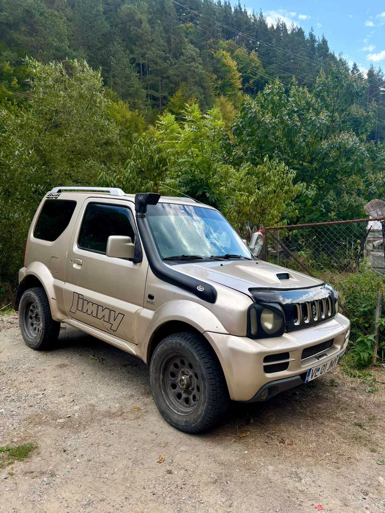 Fotografie: 2006 Suzuki Jimny
