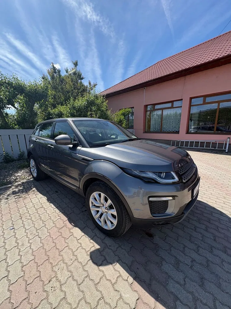 Fotografie: 2017 Land Rover Range Rover Evoque