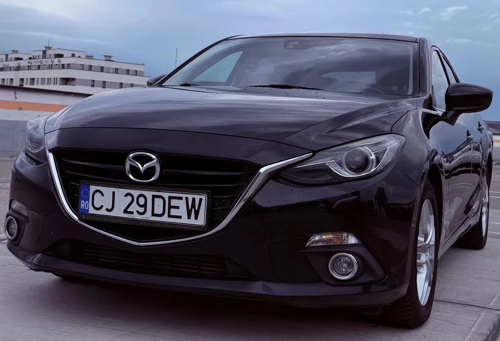 Fotografie: 2016 Mazda 3