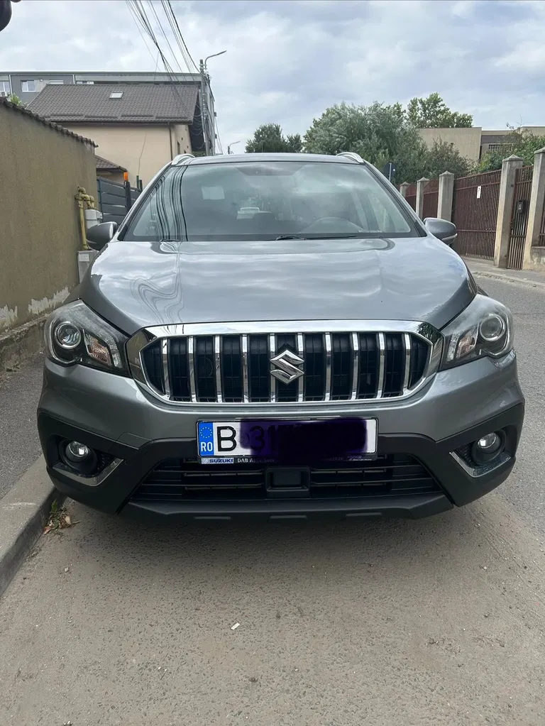 Fotografie: 2020 Suzuki SX4