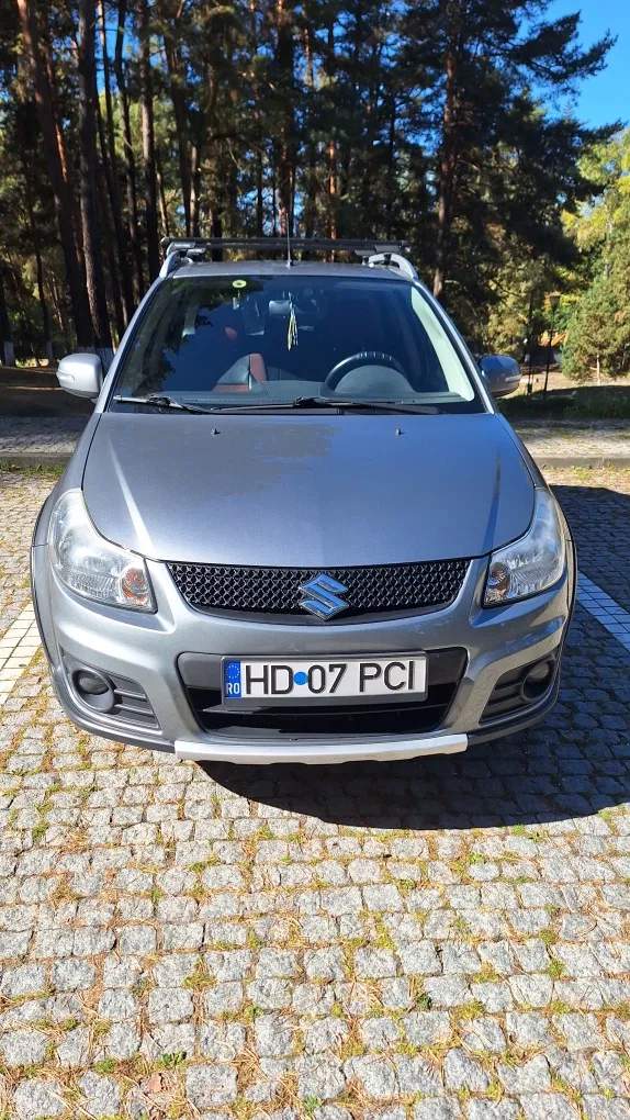 Fotografie: 2015 Suzuki SX4