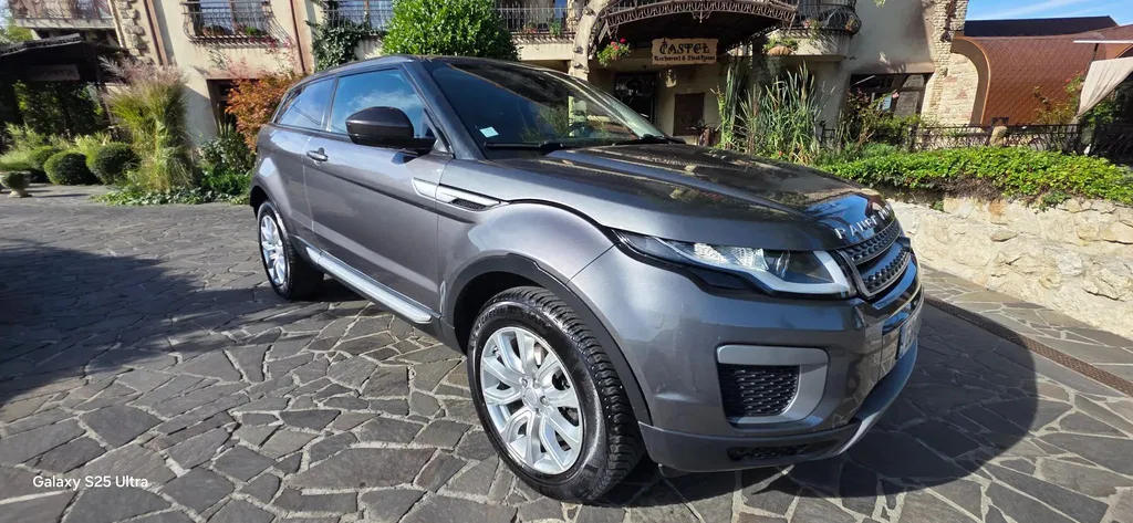 Fotografie: 2017 Land Rover Range Rover Evoque