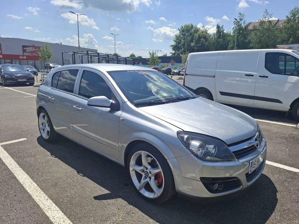 Fotografie: 2006 Opel Astra