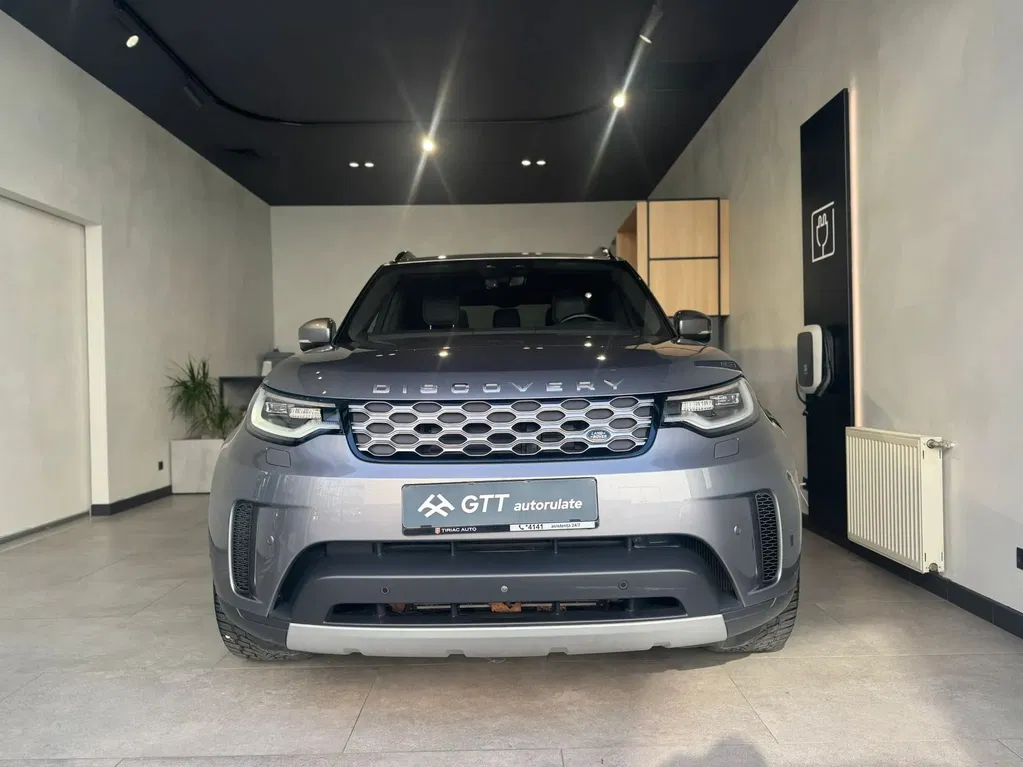 Fotografie: 2021 Land Rover Discovery
