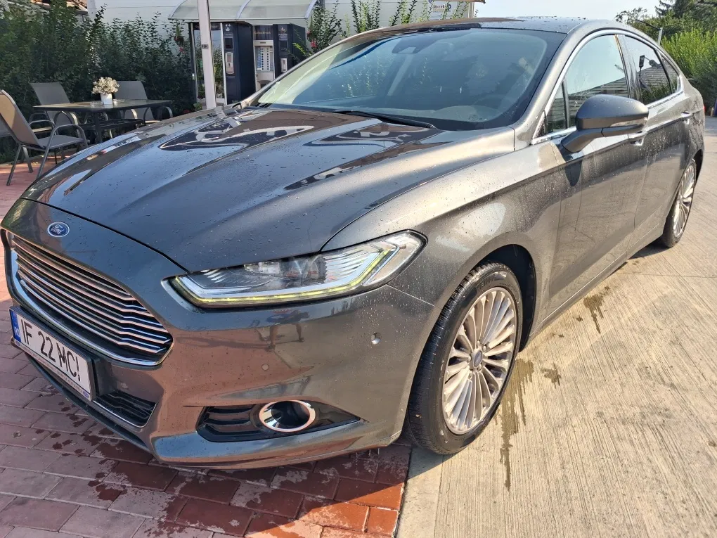 Fotografie: 2018 Ford Mondeo