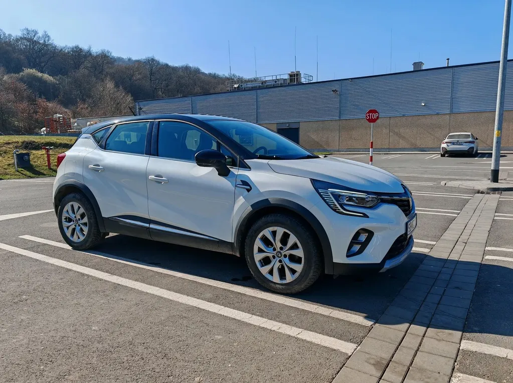 Fotografie: 2021 Renault Captur
