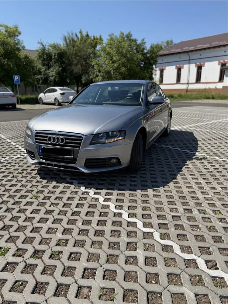 Fotografie: 2010 Audi A4 Limuzina