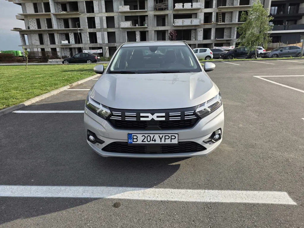 Fotografie: 2022 Dacia Logan