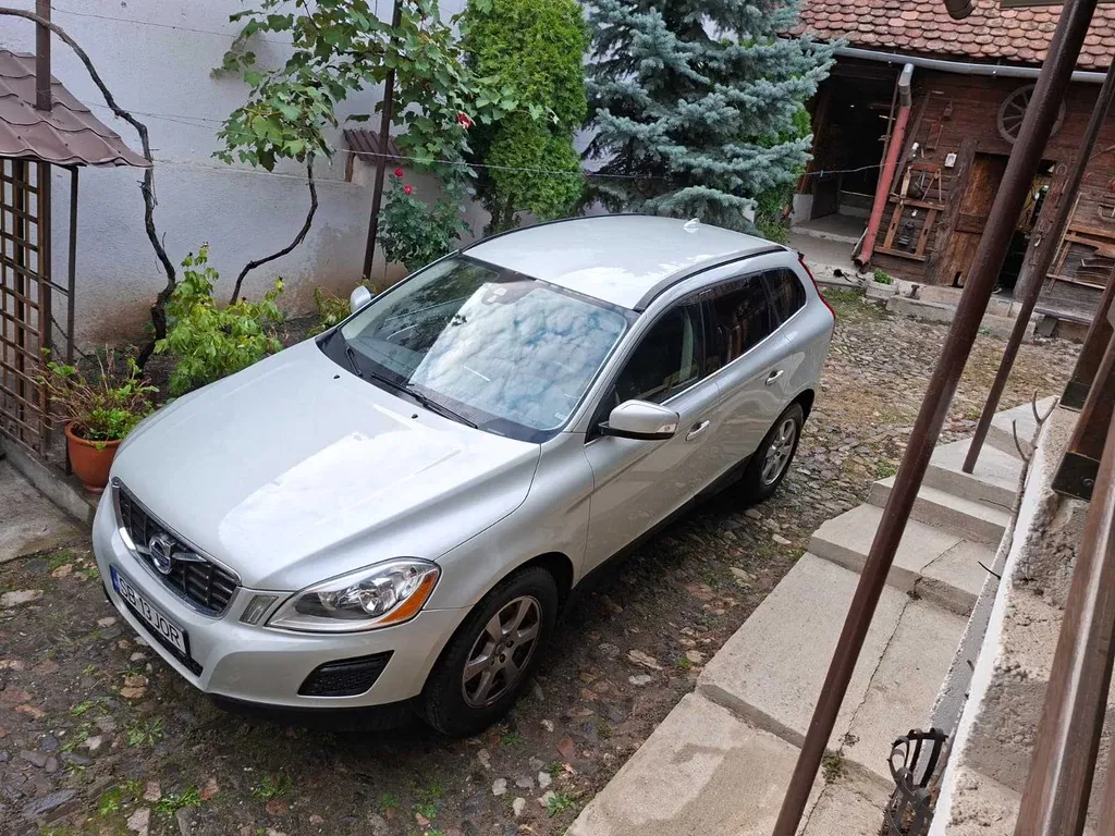 Fotografie: 2012 Volvo XC 60