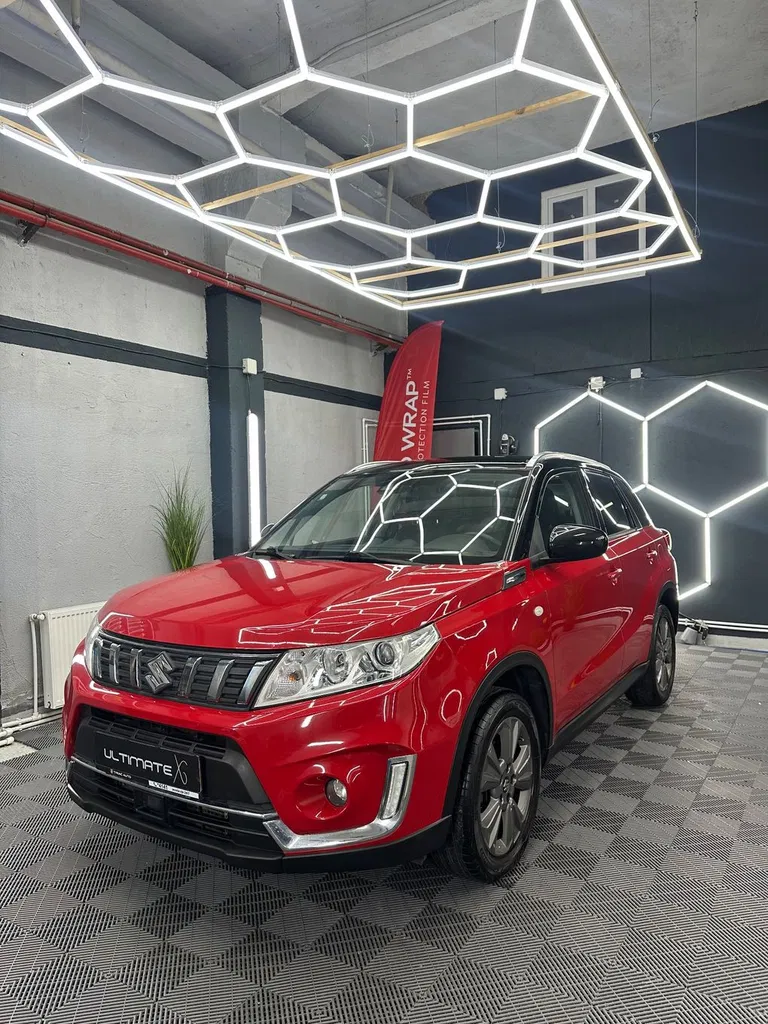 Fotografie: 2018 Suzuki Vitara