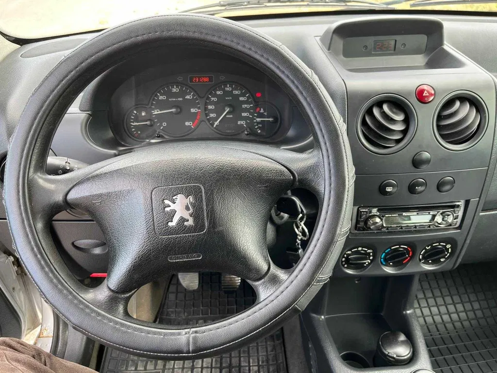 Fotografie: 2005 Peugeot Partner