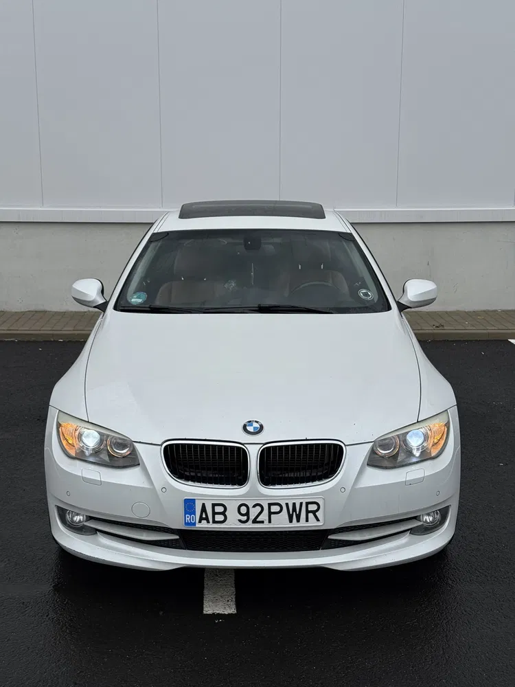 Fotografie: 2011 BMW Seria 3