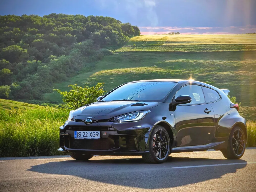 Fotografie: 2022 Toyota Yaris