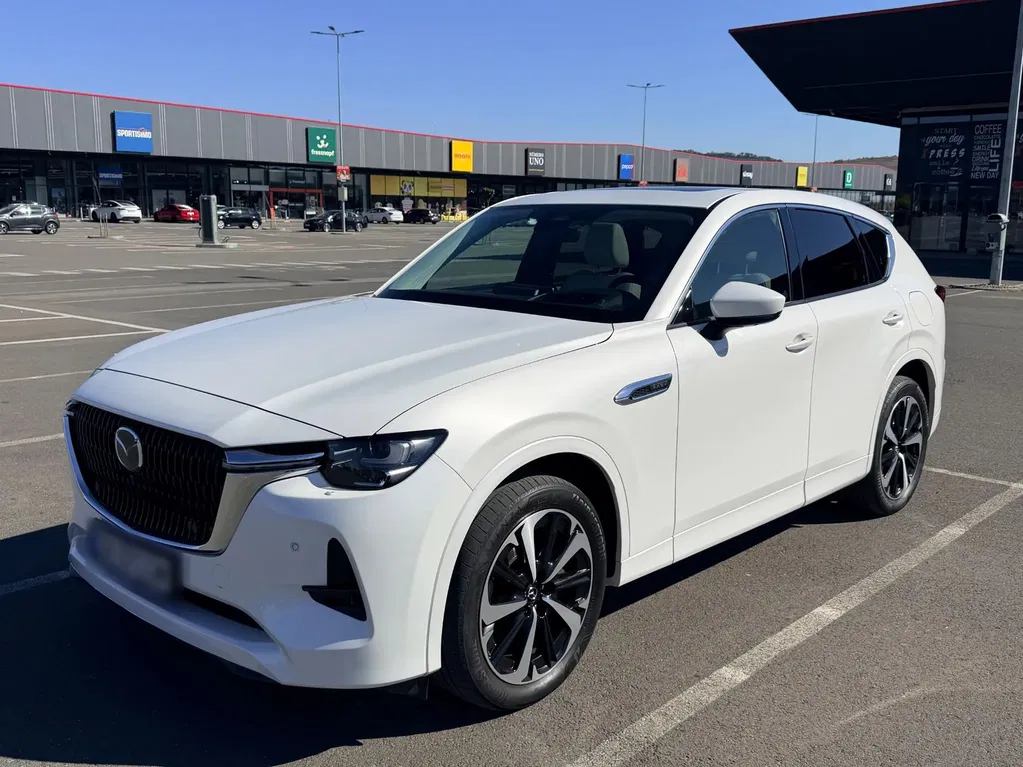 Fotografie: 2022 Mazda CX-60