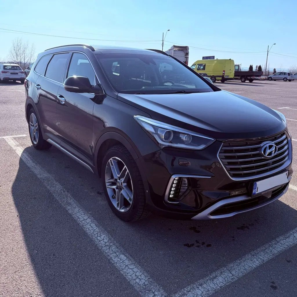 Fotografie: 2017 Hyundai Grand Santa Fe