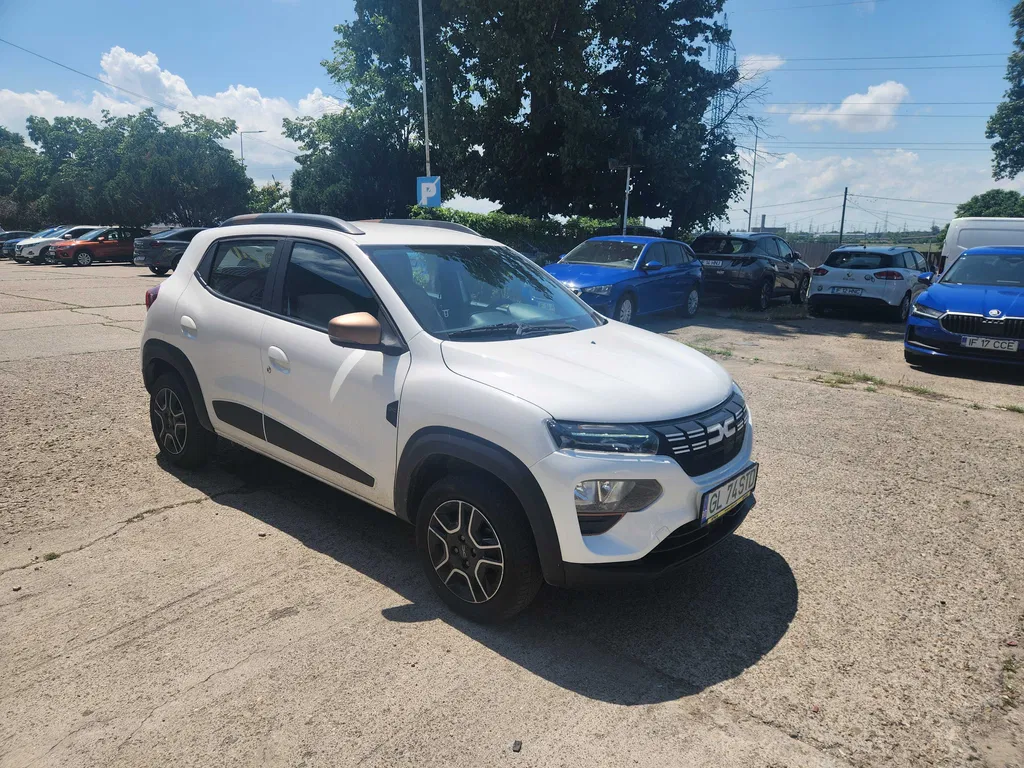 Fotografie: 2023 Dacia Spring