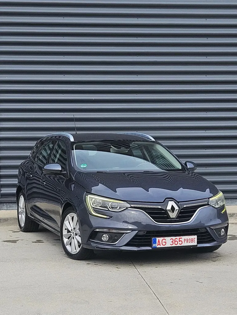 Fotografie: 2017 Renault Megane