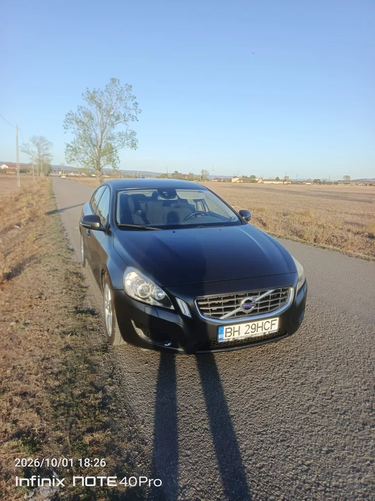 Fotografie: 2013 Volvo S60
