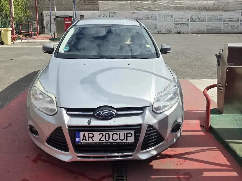 Fotografie: 2011 Ford Focus
