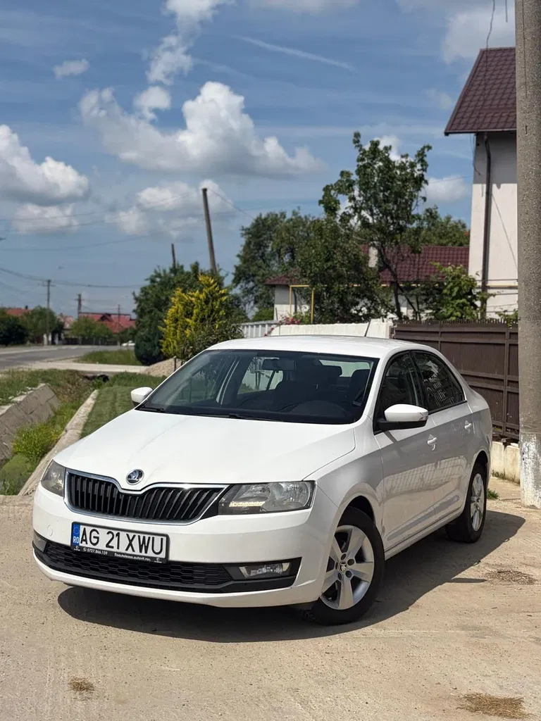 Fotografie: 2017 Skoda RAPID