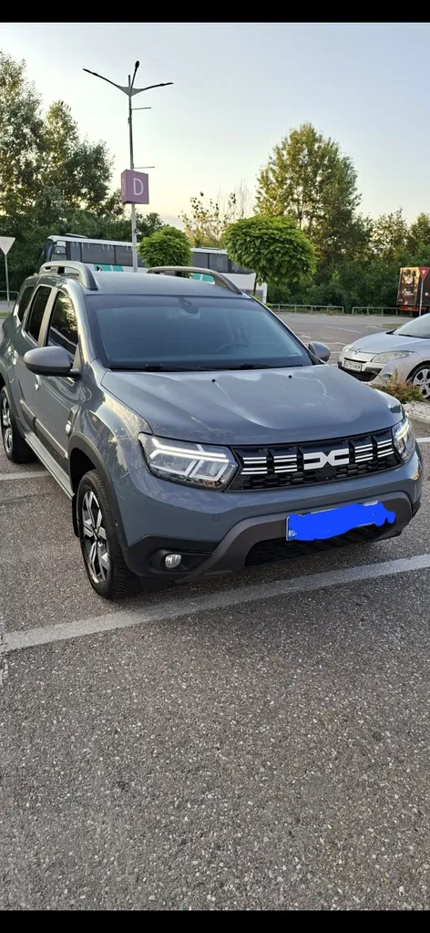 Fotografie: 2023 Dacia Duster