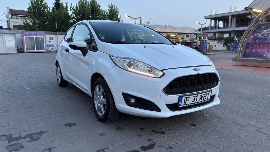 Fotografie: 2016 Ford Fiesta