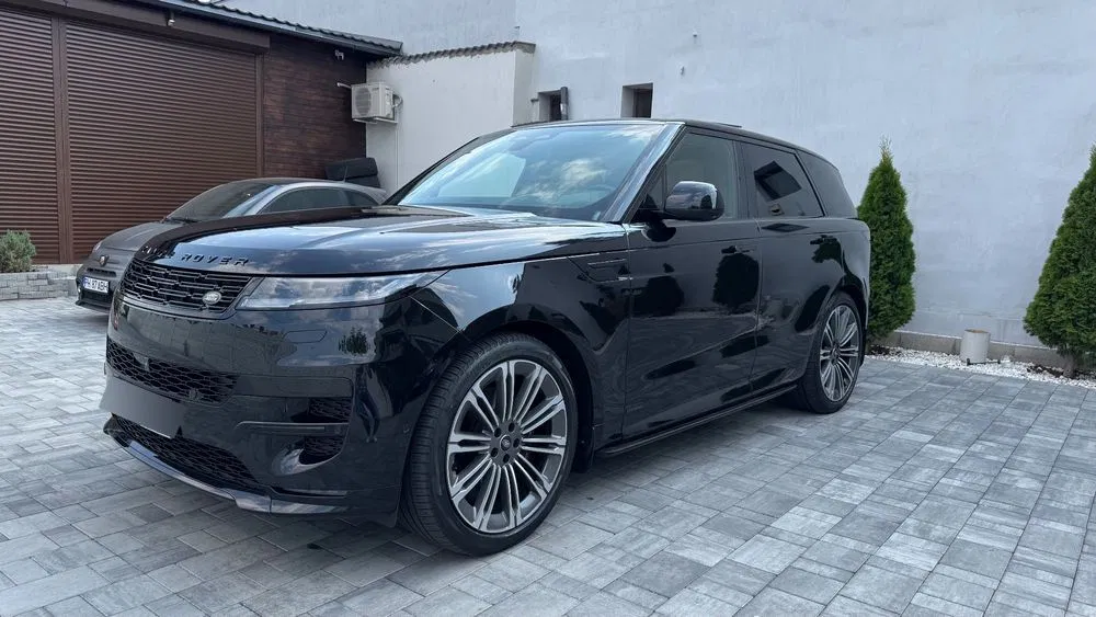 Fotografie: 2024 Land Rover Range Rover Sport