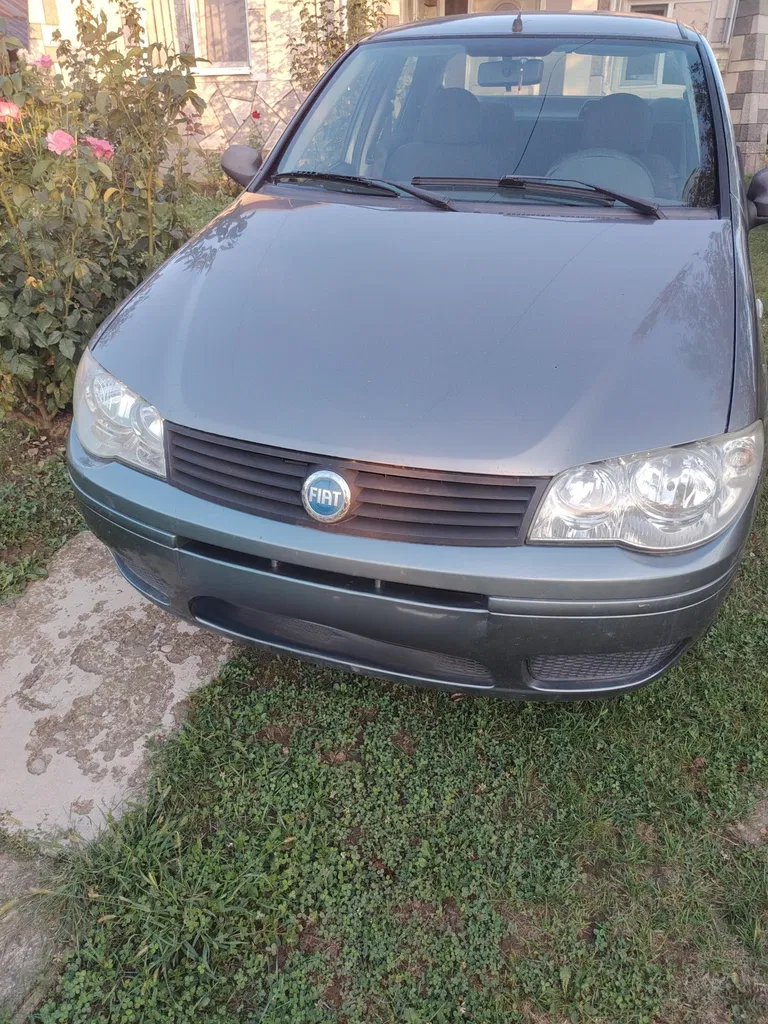 Fotografie: 2007 Fiat Albea