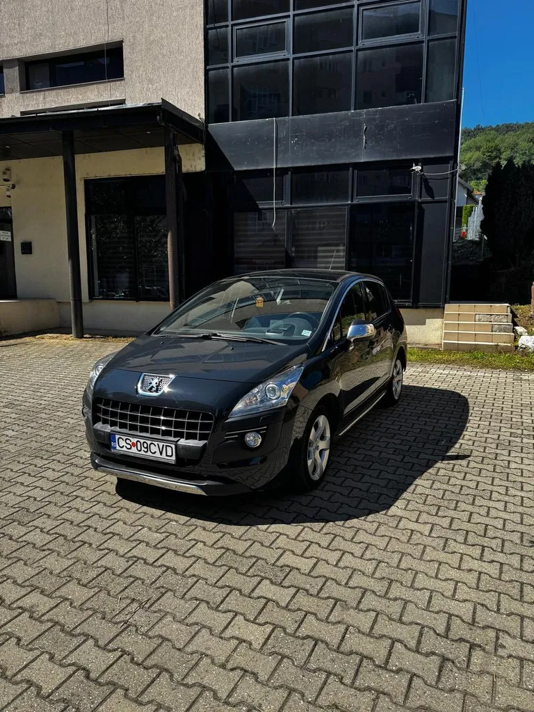 Fotografie: 2010 Peugeot 3008
