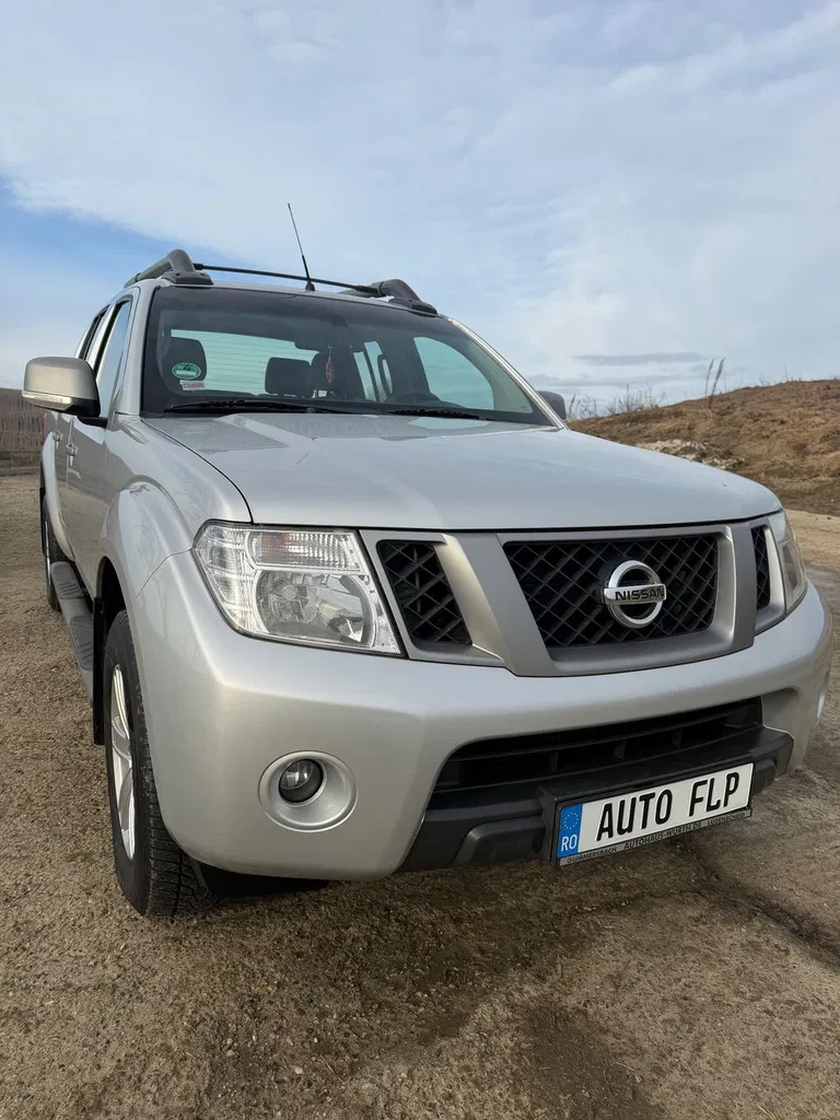 Fotografie: 2012 Nissan Navara