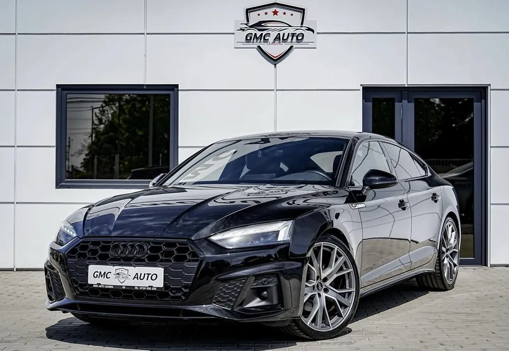 Fotografie: 2022 Audi A5 Sportback