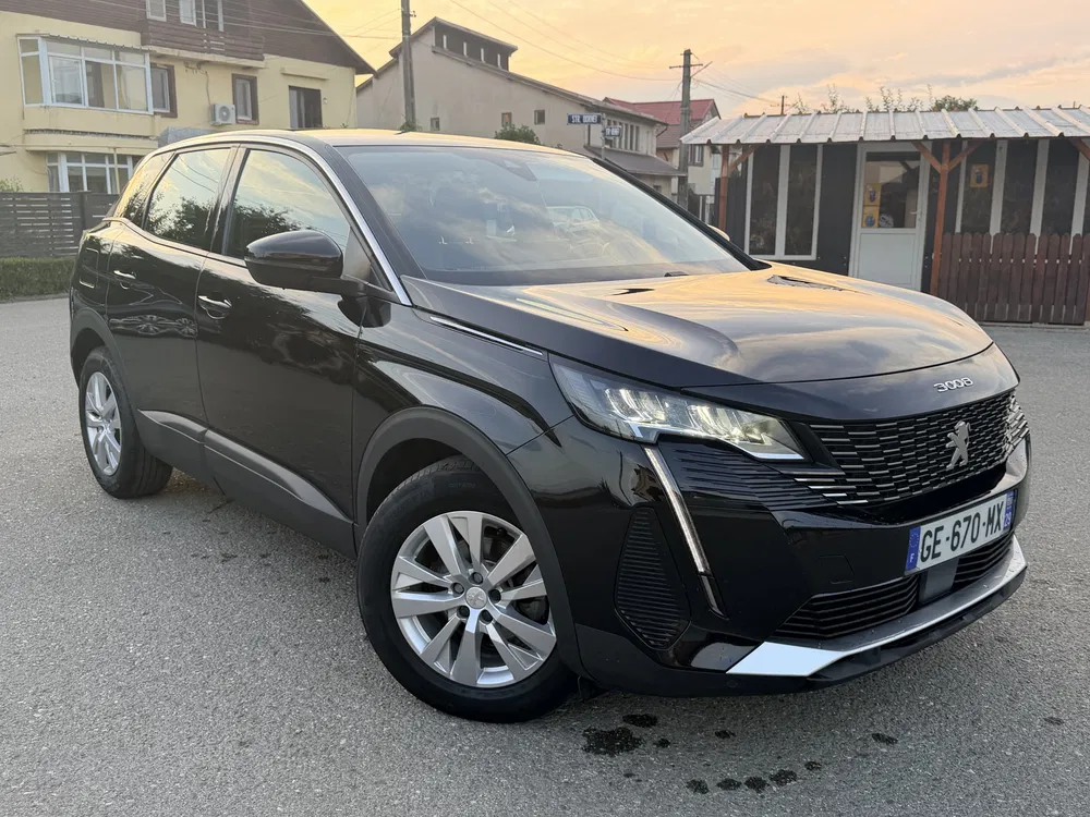 Fotografie: 2022 Peugeot 3008
